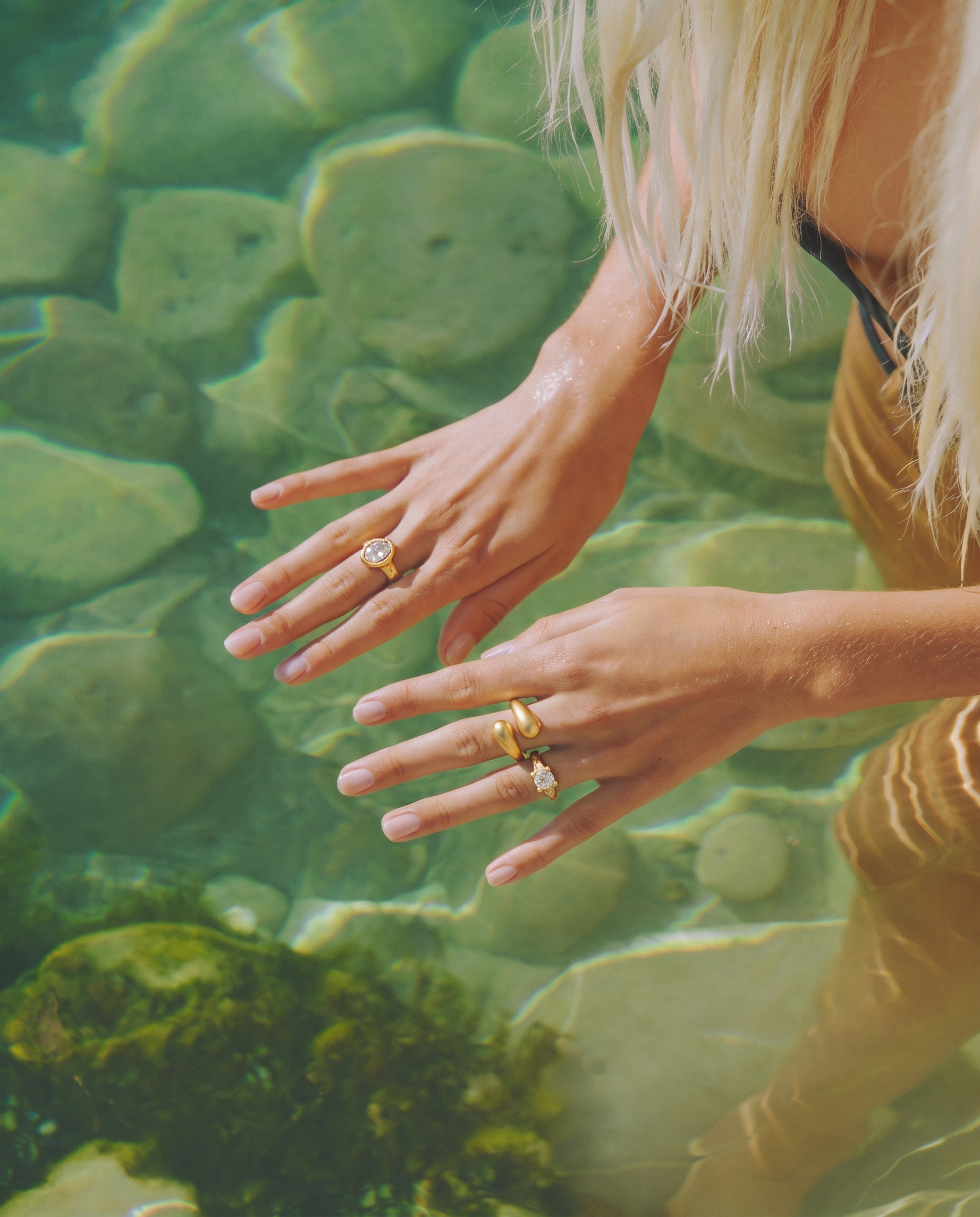 Minimalistic rings