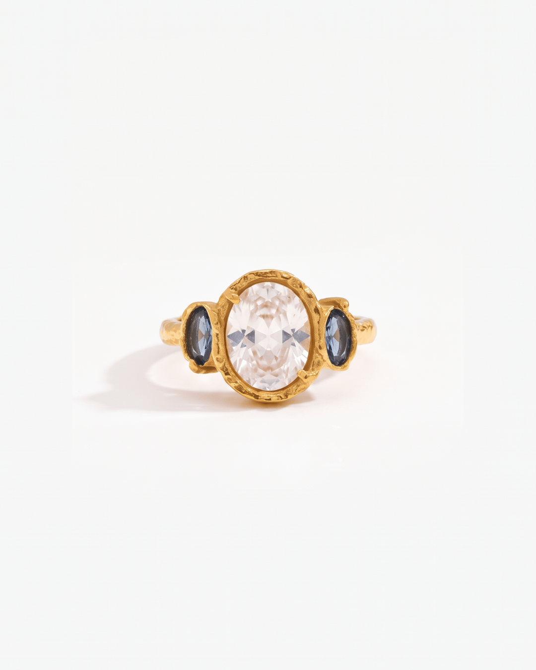 Lina - Three stone ring - Stainless steel