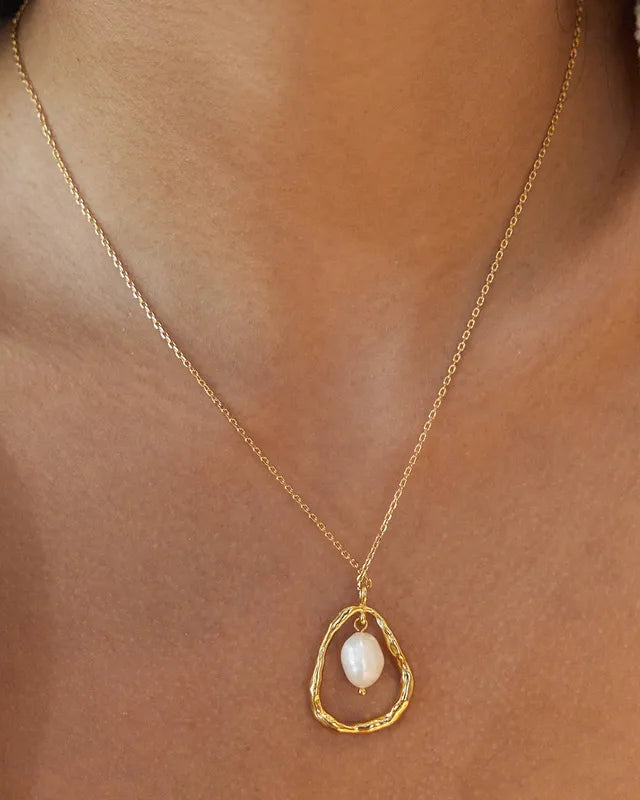 Nolita necklace