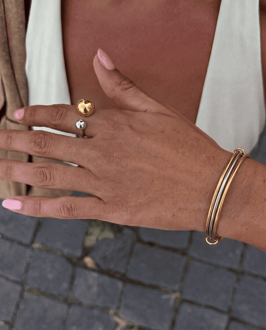 Adela ring