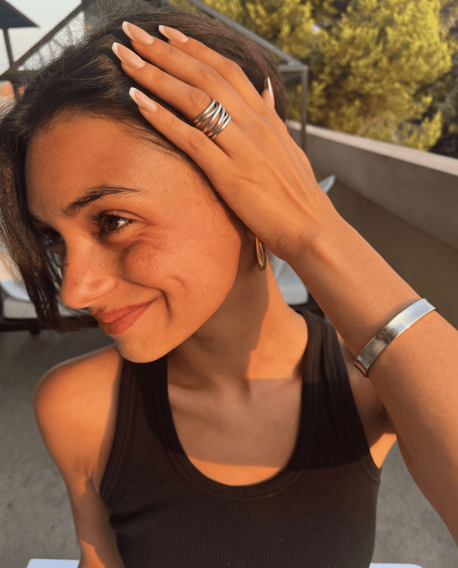 Amadora ring