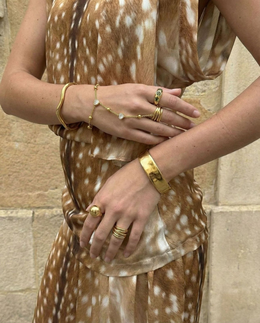 Amadora ring
