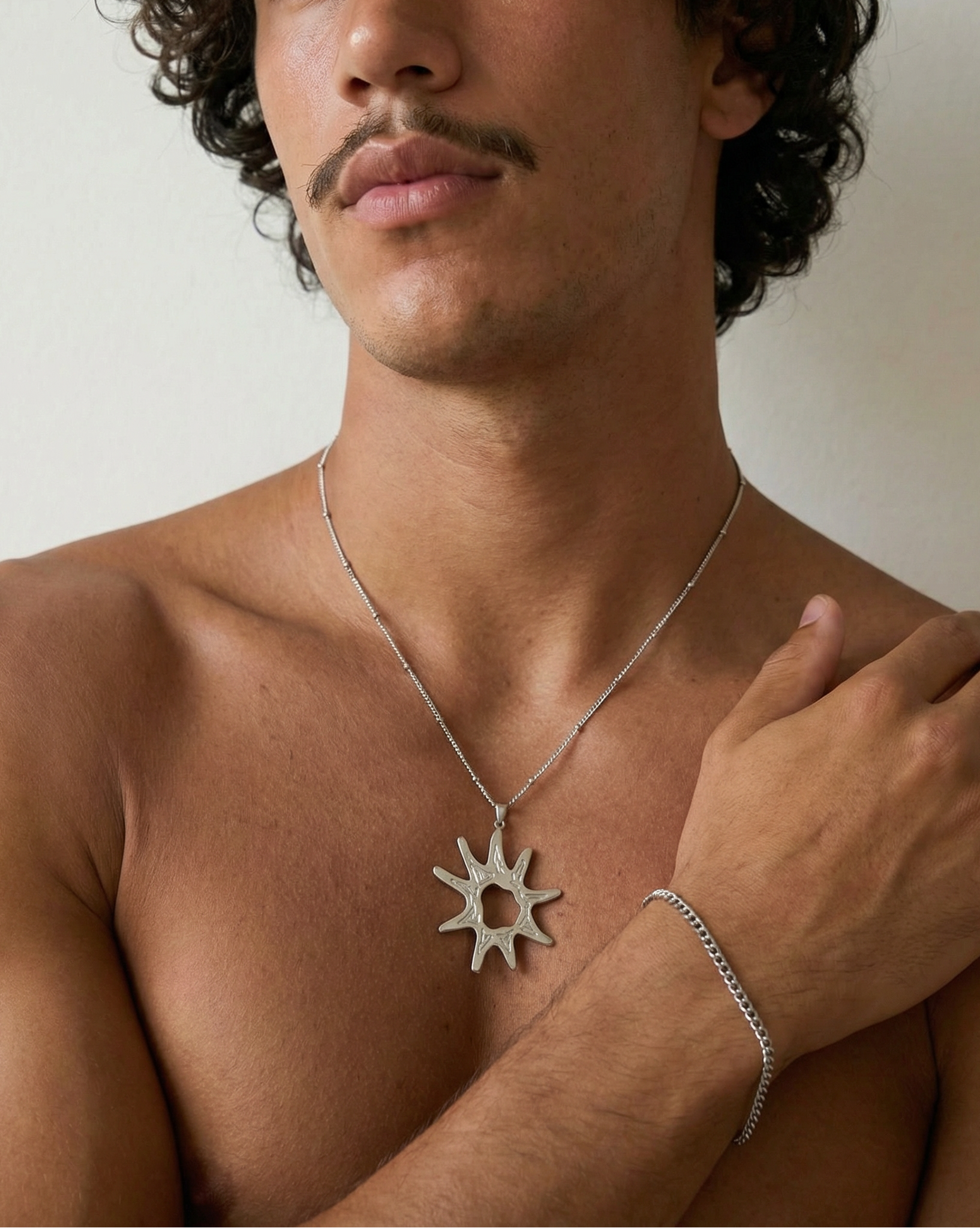 Dina necklace