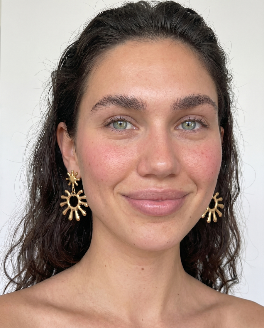 Amina OHRRINGE