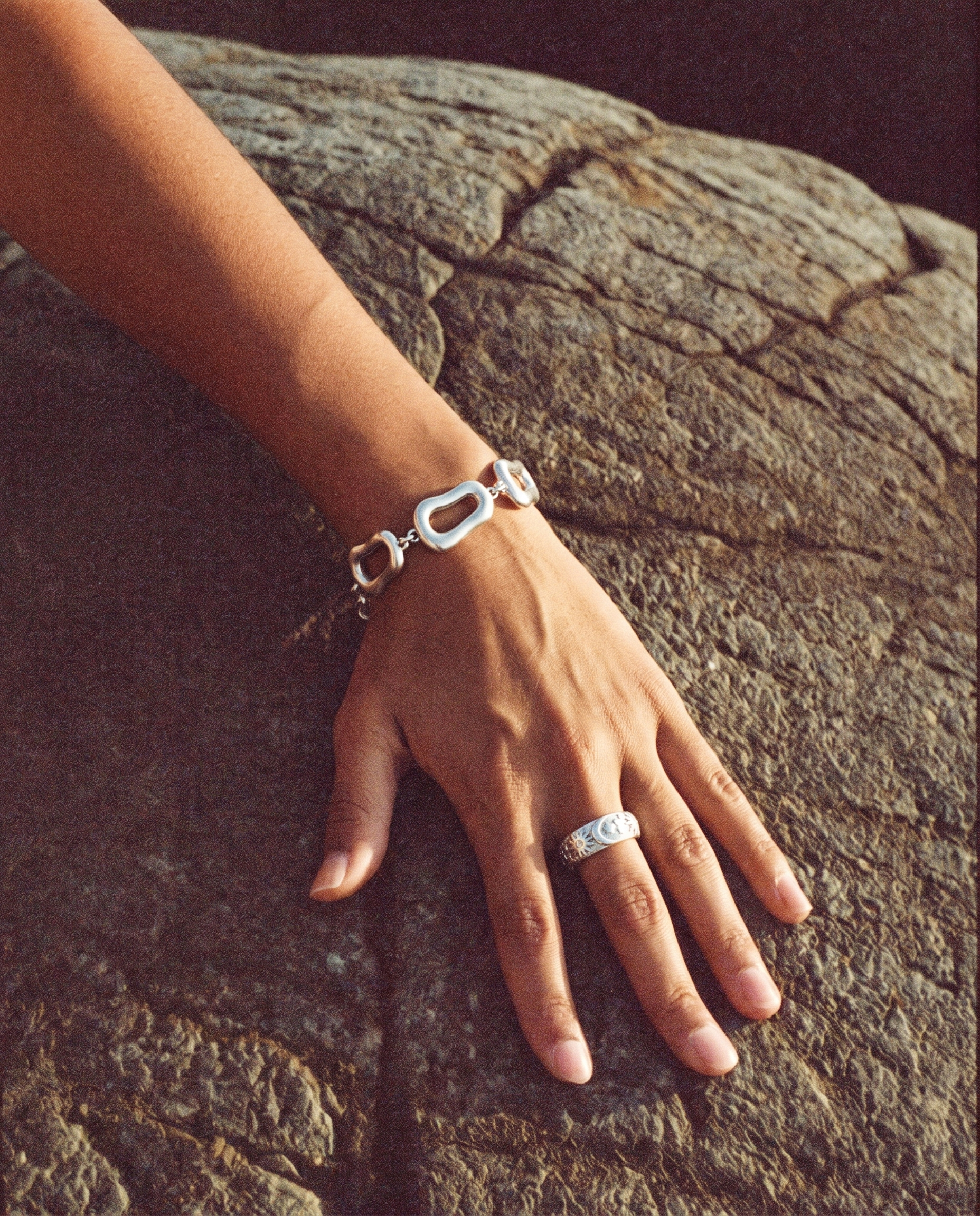 Hana ring