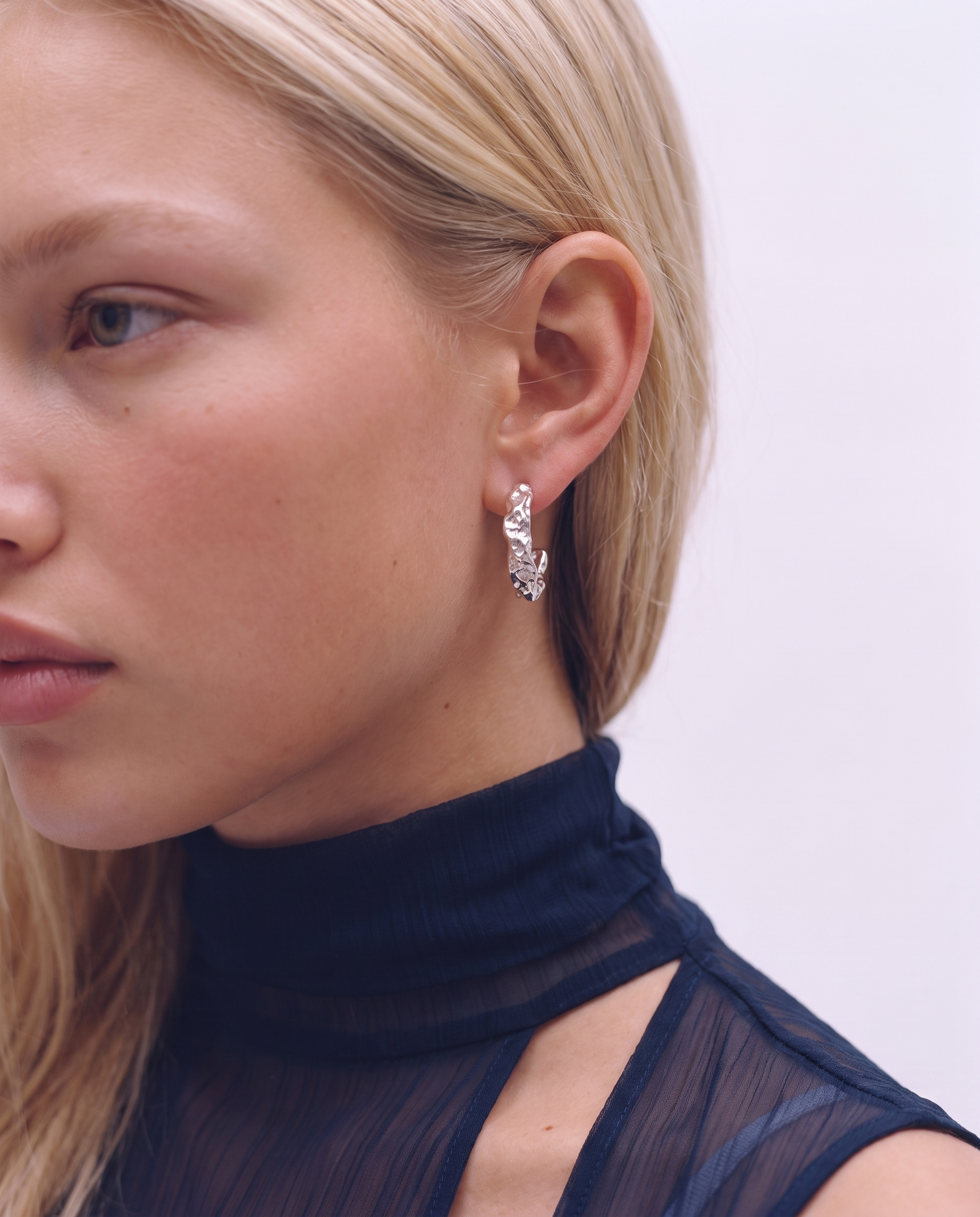 Yara - Hammered open Hoop earrings - Stainless steel