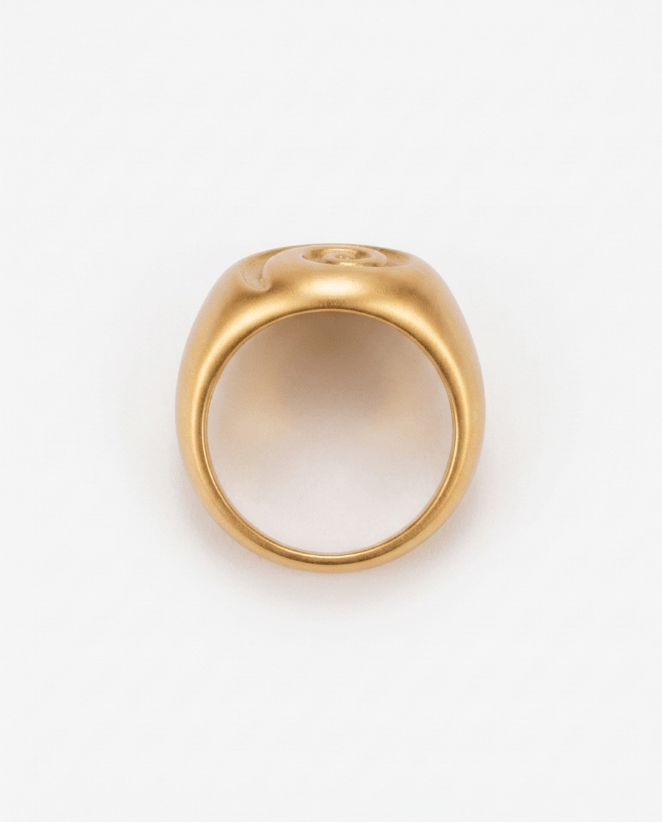 Isis Ring
