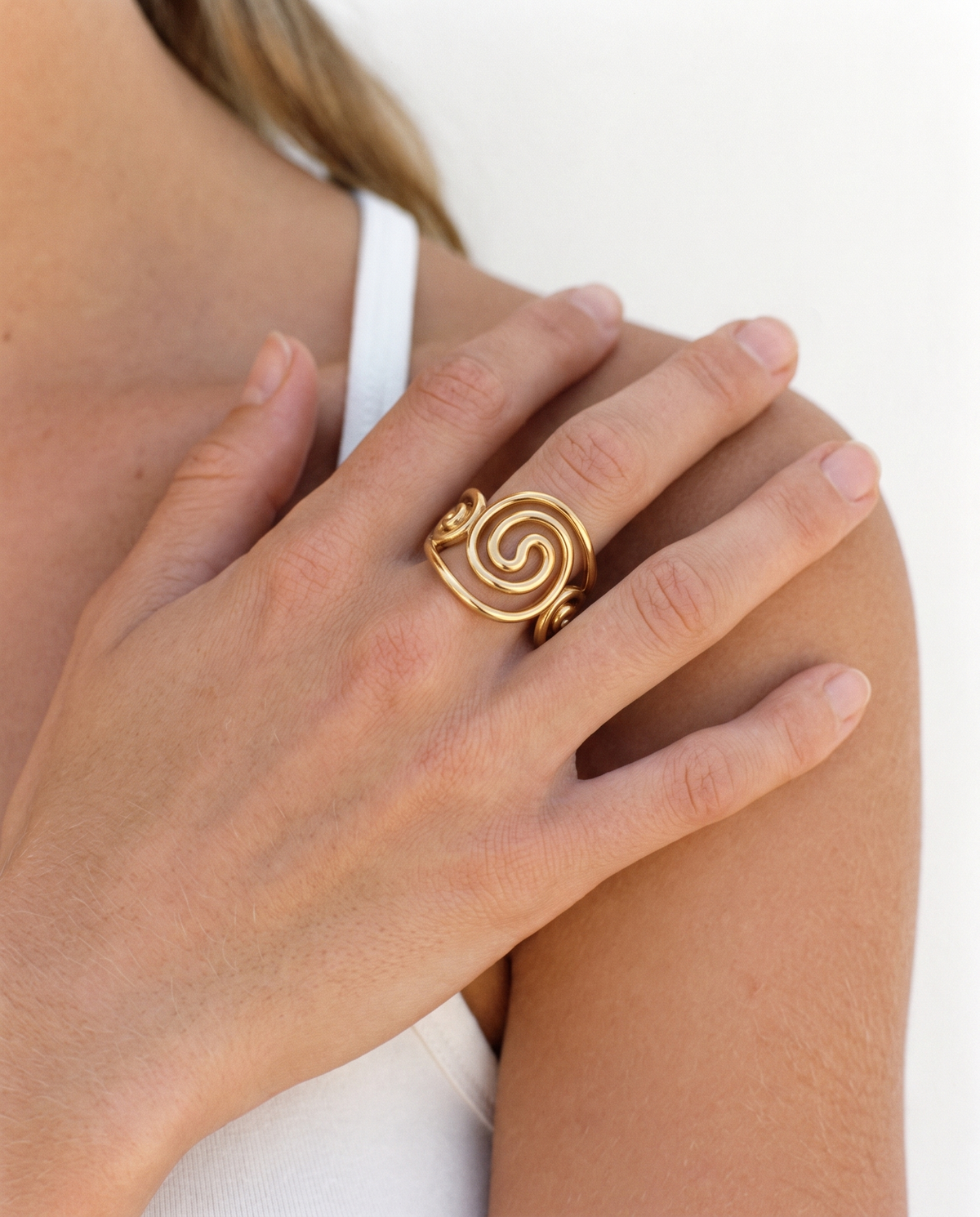 Zoya ring