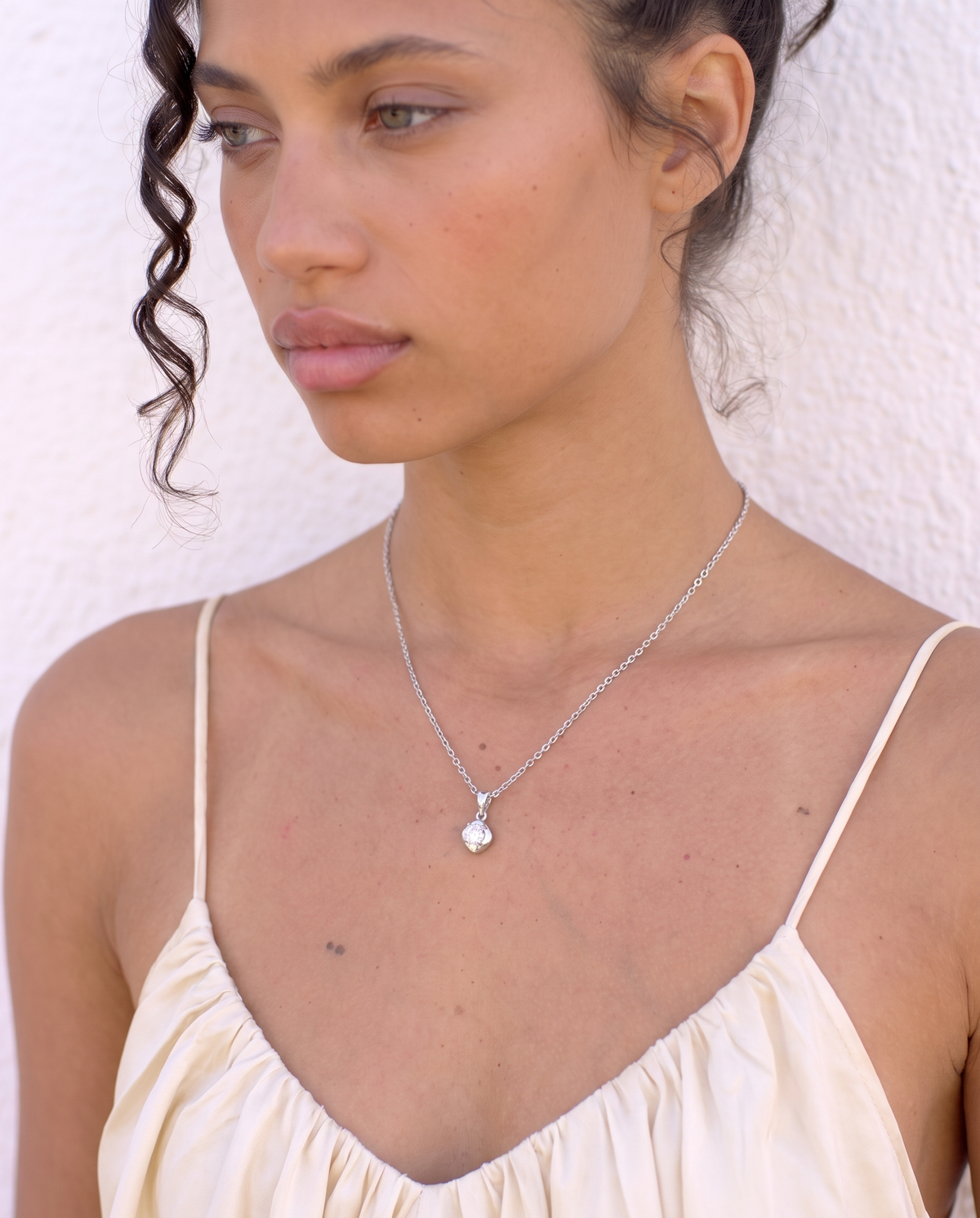 Kiana necklace