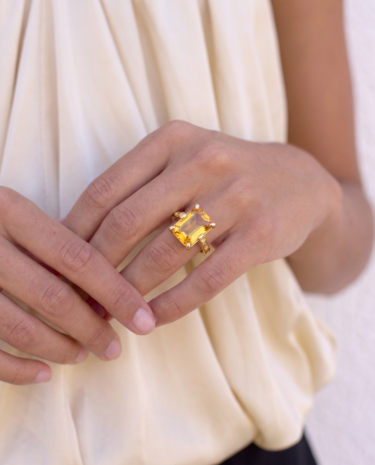 Monica ring